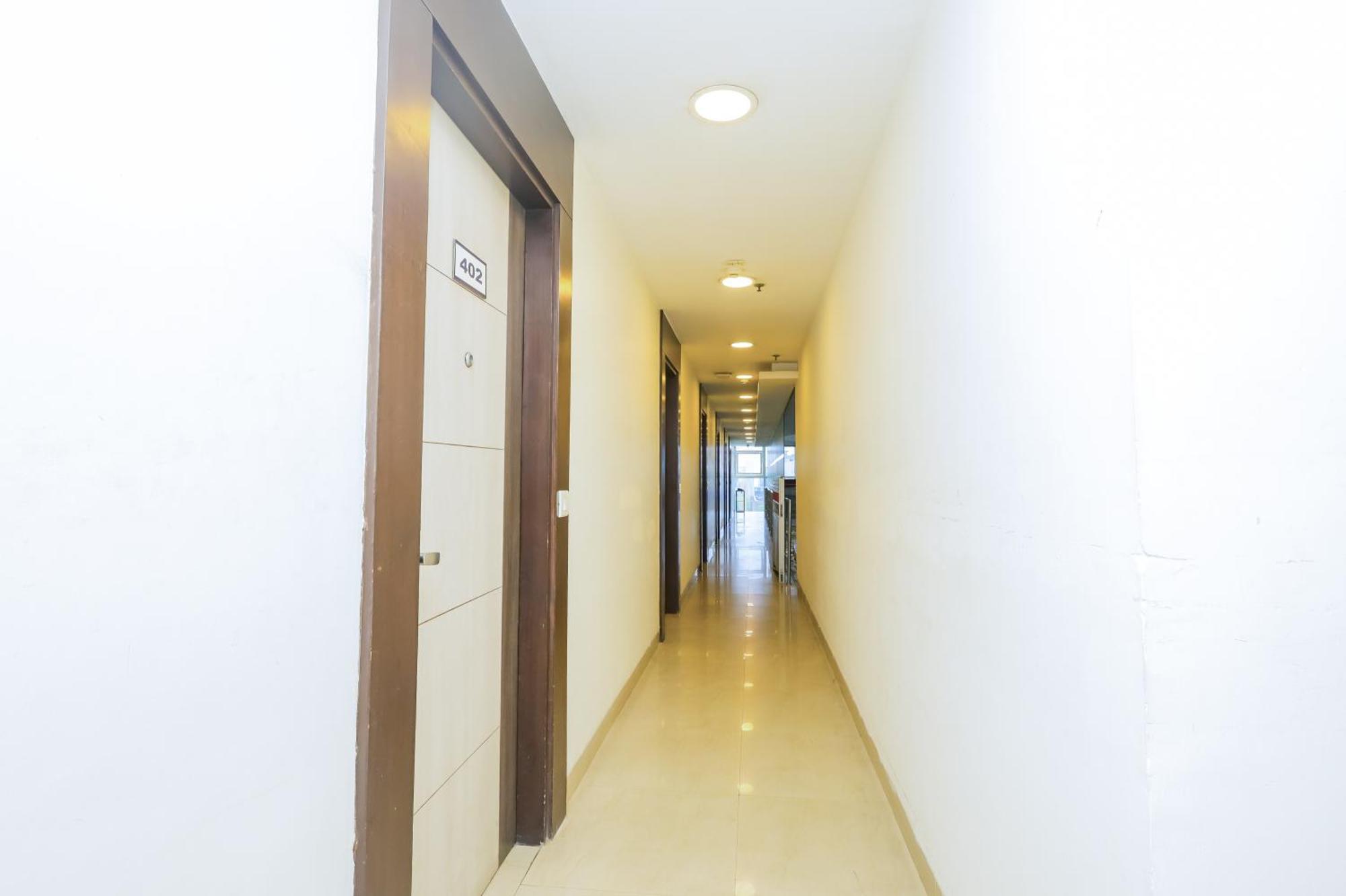 Hyphen Business Hotel Noida Dış mekan fotoğraf