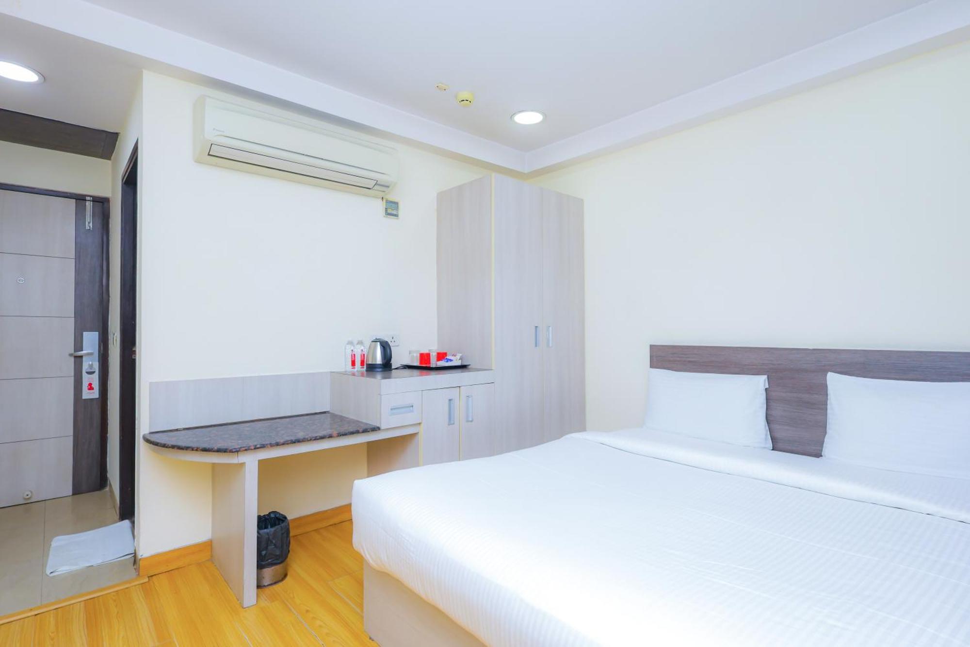 Hyphen Business Hotel Noida Dış mekan fotoğraf