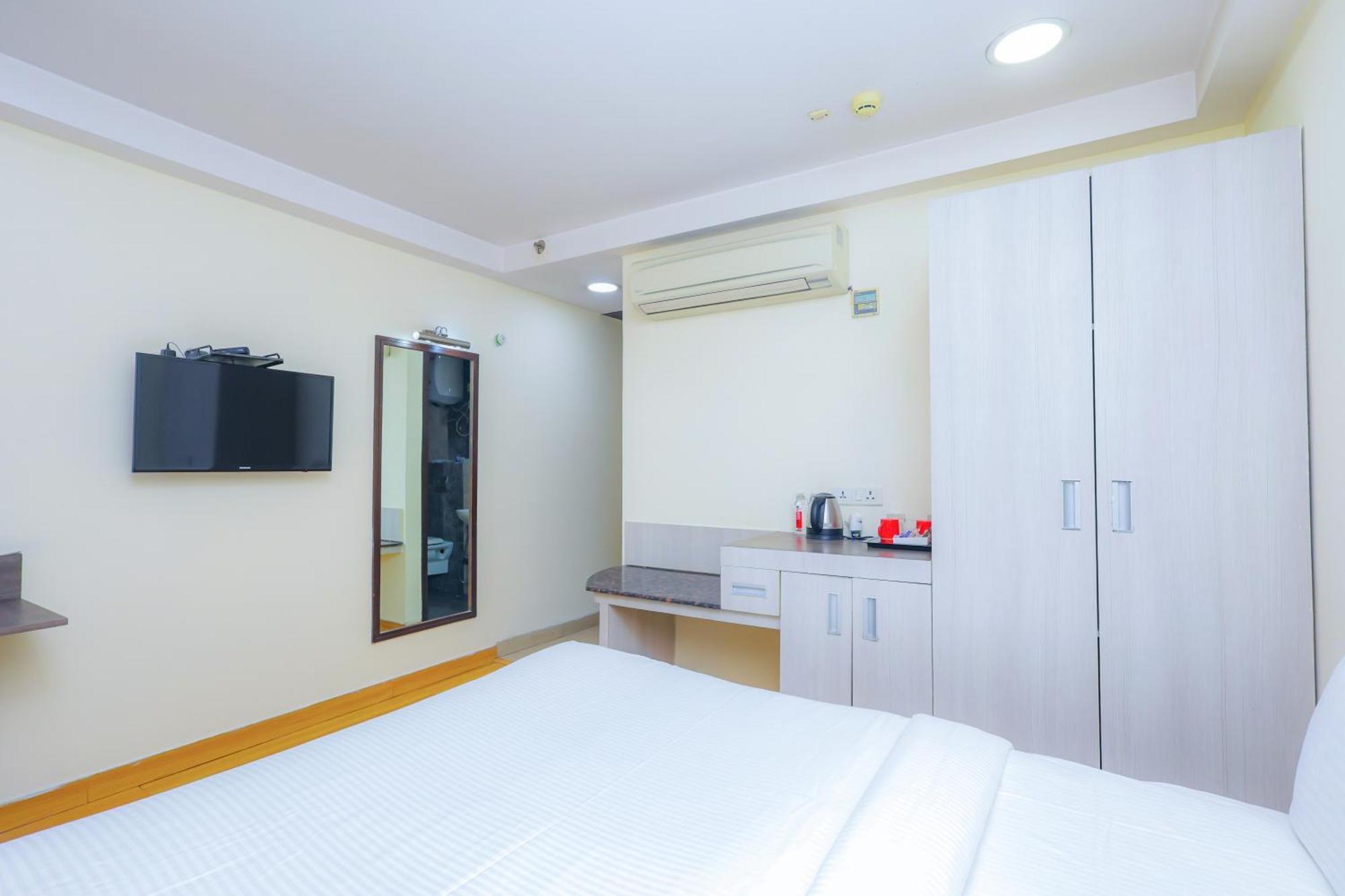 Hyphen Business Hotel Noida Dış mekan fotoğraf
