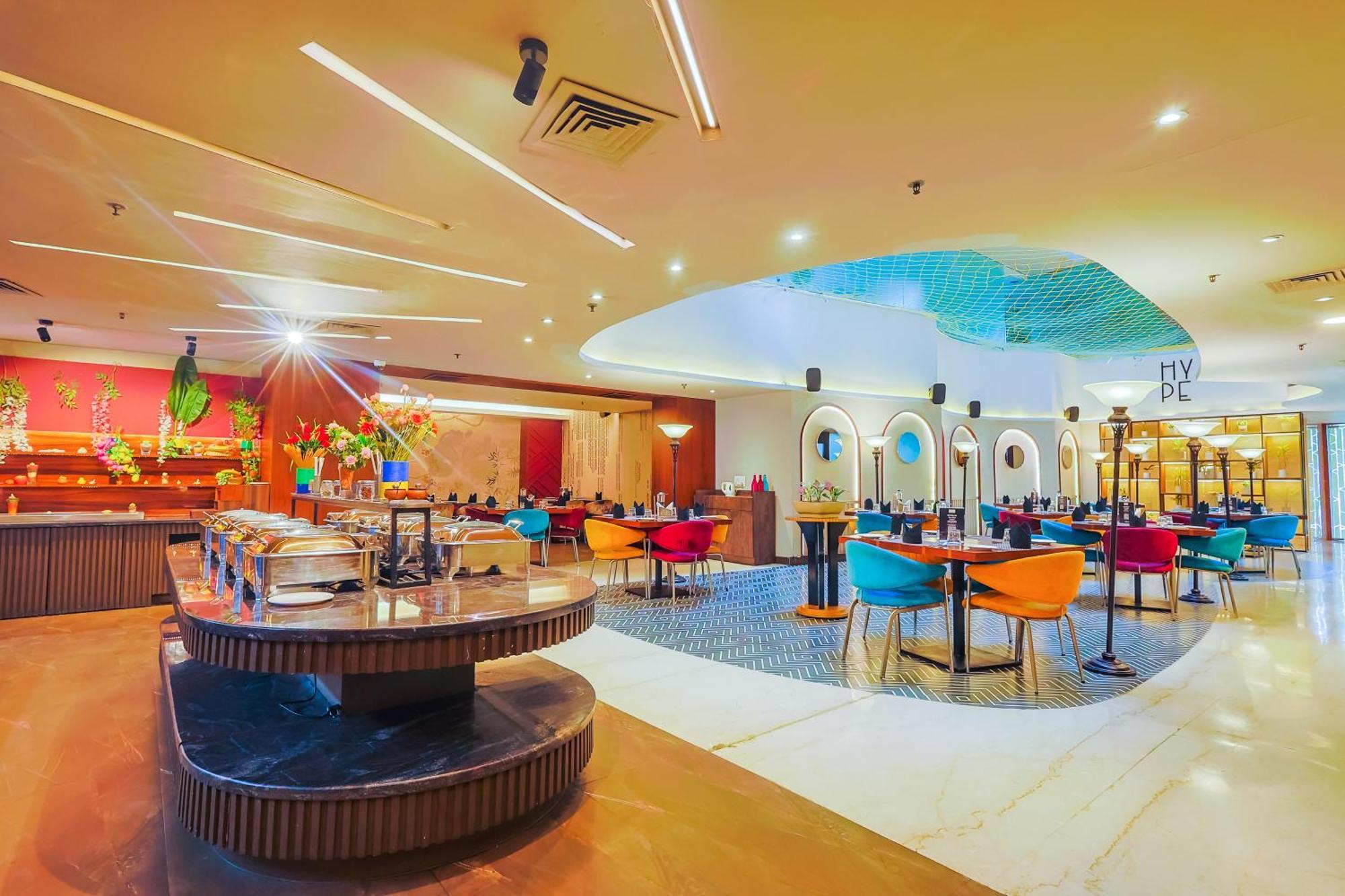 Hyphen Business Hotel Noida Dış mekan fotoğraf