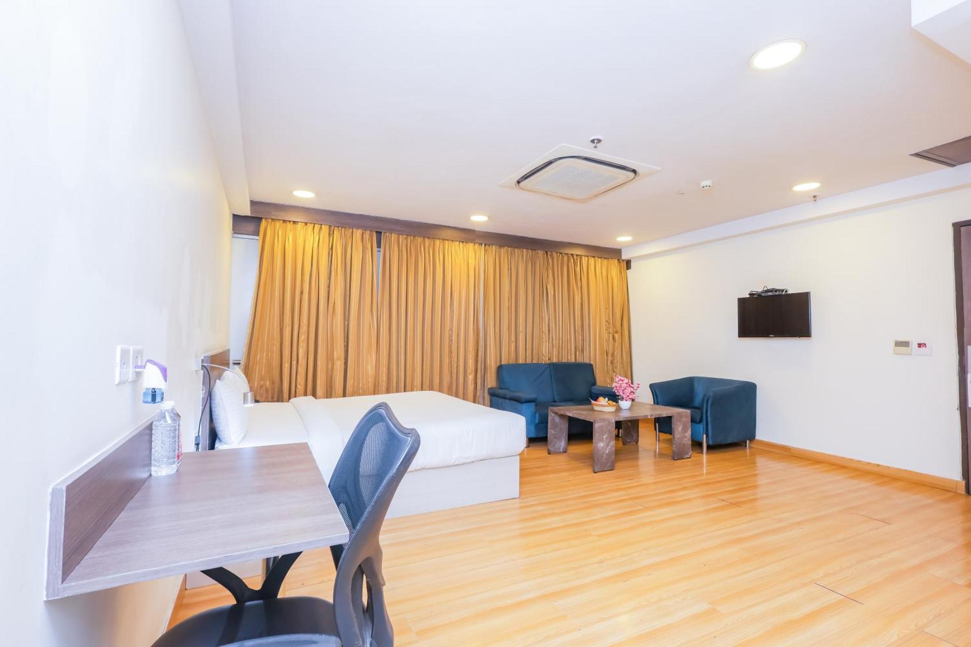 Hyphen Business Hotel Noida Dış mekan fotoğraf