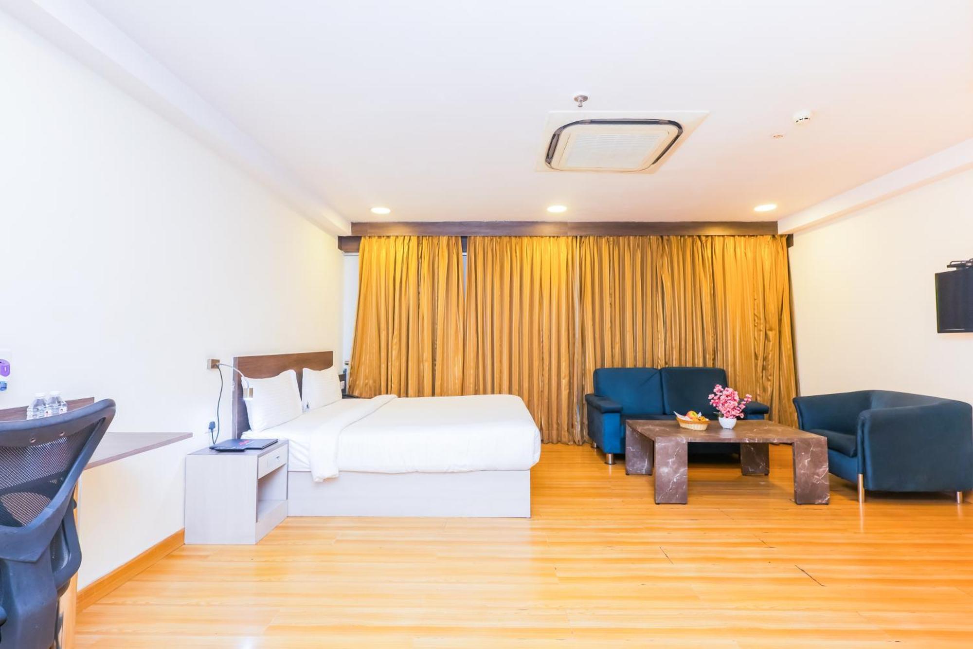 Hyphen Business Hotel Noida Dış mekan fotoğraf